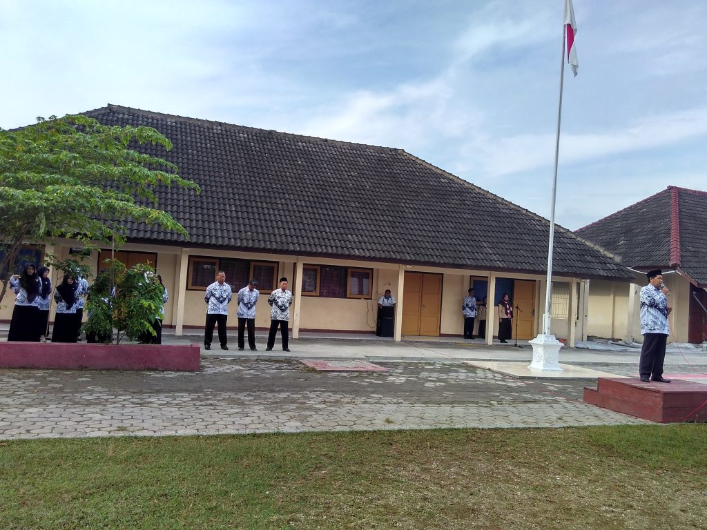 Upacara dalam rangka Memperingati Hari PGRI 2016 SMAN 1 Pulokulon