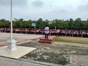 Upacara dalam rangka Memperingati Hari PGRI 2016 SMAN 1 Pulokulon.